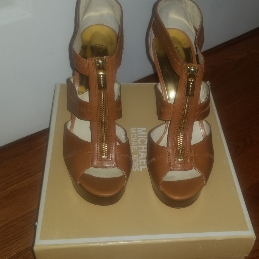 Michael Kors Berkley Platform shoes